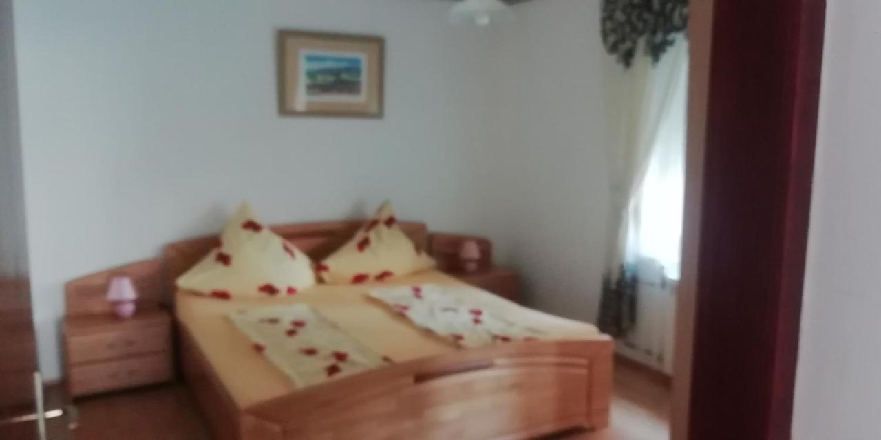 Apartmani Kod Rade Pakoštane Esterno foto