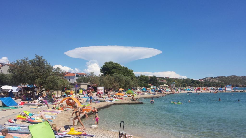 Apartmani Kod Rade Pakoštane Esterno foto
