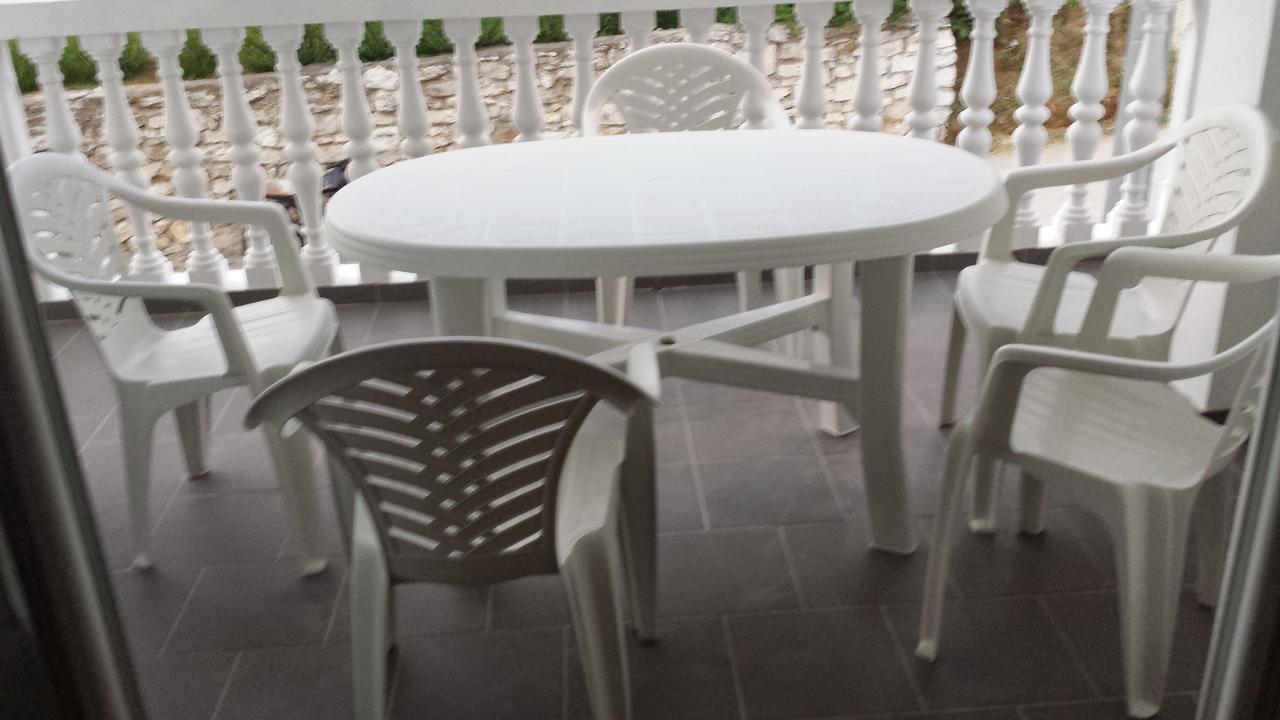Apartmani Kod Rade Pakoštane Esterno foto